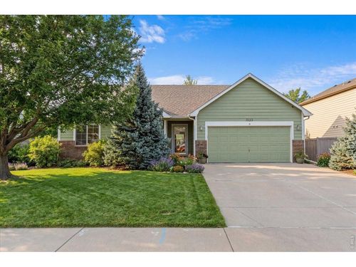 3233 Grizzly Way, Wellington, CO, 80549-1794 | Card Image