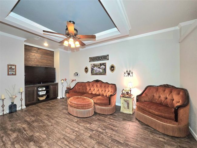 Formal Living or Gameroom! | Image 7