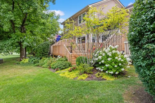 1883 Bridgestone Dr, Lexington, KY, 40511-2305 | Card Image