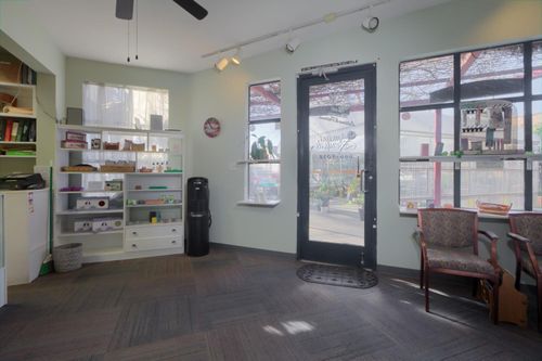 ste-b-720 Main St, Woodland, CA, 95695-6505 | Card Image