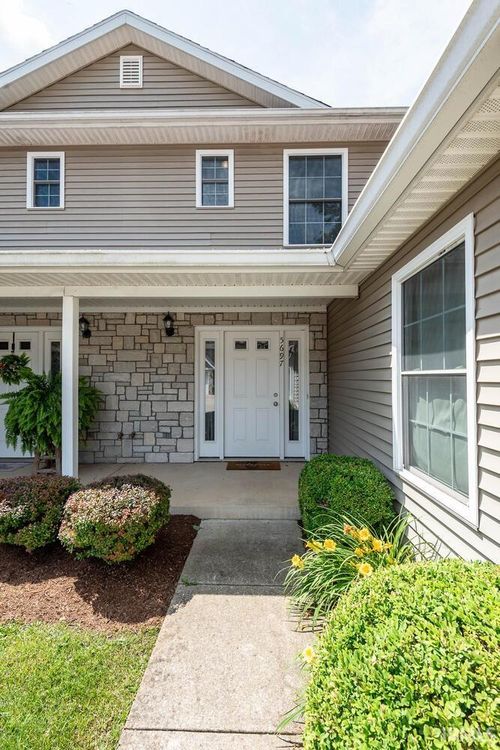 5697 W Vinca Ln, Ellettsville, IN, 47429-8206 | Card Image