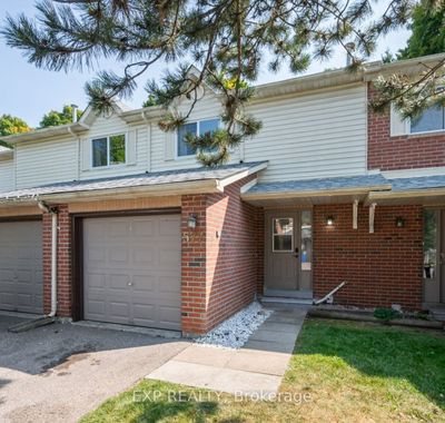 577 Jack Giles Cir, Condo with 3 bedrooms, 2 bathrooms and 2 parking in Newmarket ON | Image 1