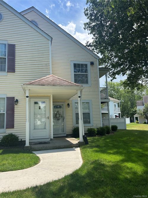 211u-99 Fairview Circle, Brookhaven, NY, 11953 | Card Image