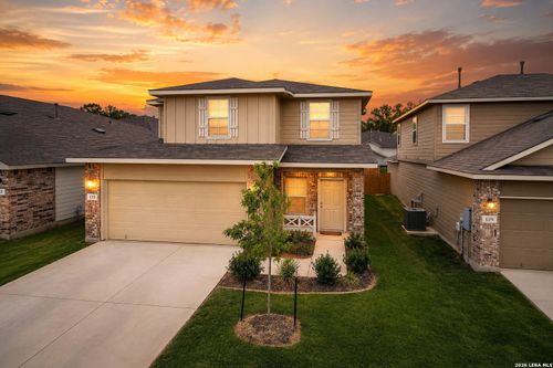 125 Legendary Trail Loop, Floresville, TX, 78114-0079 | Card Image