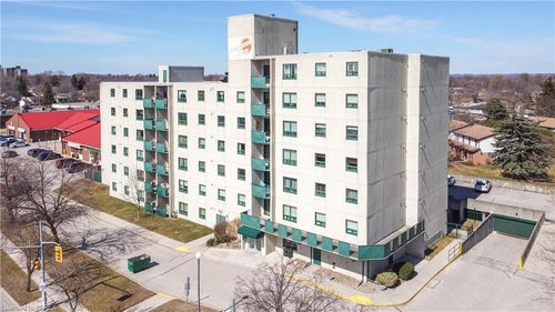 301-421 Fairview Dr, Brantford, ON, N3R7M3 | Card Image