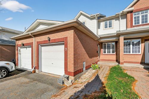 9 Carwood Cir, Ottawa, ON, K1K4V4 | Card Image