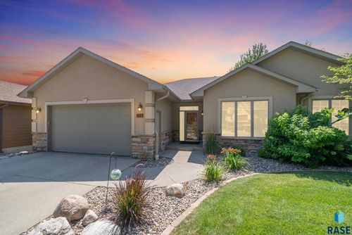 2603 S Big Timber Pl, Sioux Falls, SD, 57105-5162 | Card Image