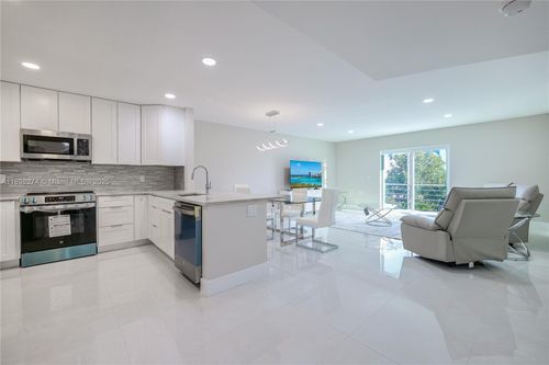 apt-302-4770 Nw 21st St, Lauderhill, FL, 33313-3565 | Card Image