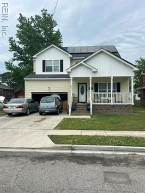 207 Ivey St, Portsmouth, VA, 23701-3551 | Card Image