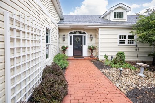 811 Rockwood Ave, Pittsburgh, PA, 15234-1212 | Card Image