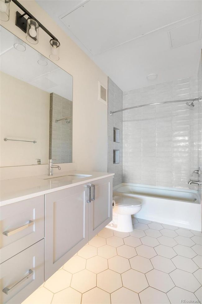 UNIT-122 - 2876 W 53 Rd Ave, Condo with 1 bedrooms, 1 bathrooms and 1 parking in Denver CO | Image 7