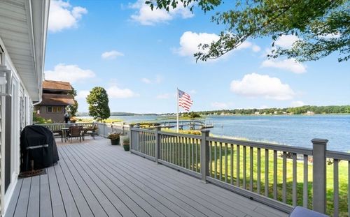 22 Riverside Dr, Berkley, MA, 02779-2311 | Card Image