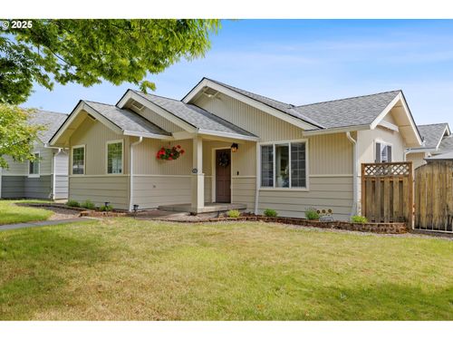 1012 E Foothills Dr, Newberg, OR, 97132-6002 | Card Image