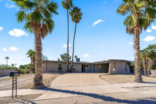 2042 S Faye Pl, Tucson, AZ, 85748-8129 | Card Image