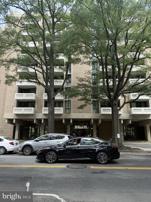 w214-1250 4th St Sw, WASHINGTON, DC, 20024-2320 | Card Image