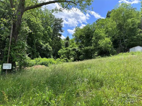 6-105 Round Table Trl, Asheville, NC, 28803-0502 | Card Image