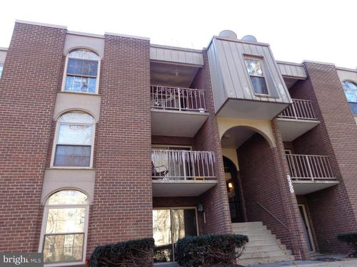 apt-22-3350 Woodburn Rd, ANNANDALE, VA, 22003-1278 | Card Image