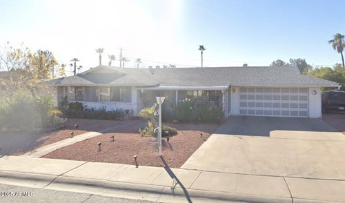 12062 N Saint Annes Dr, Sun City, AZ, 85351-3737 | Card Image