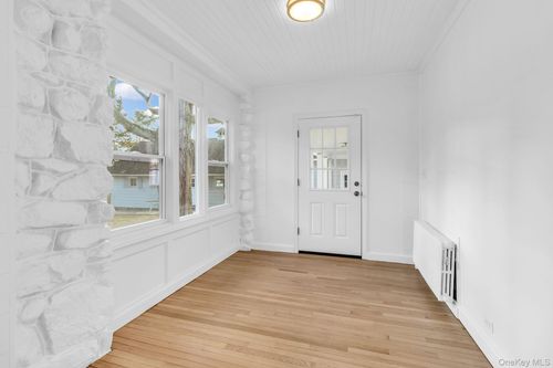 475 Dobbs Ferry Rd, White Plains, NY, 10607-1906 | Card Image