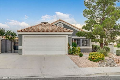 6452 Burlwood Way, Las Vegas, NV, 89108-1804 | Card Image