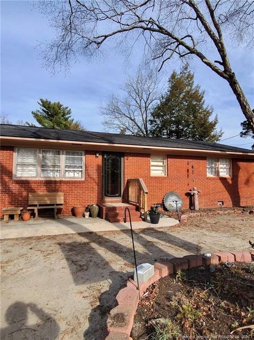 814 Eugene St, Fayetteville, NC, 28306-2028 | Card Image