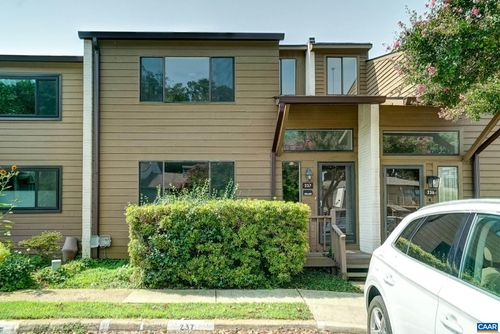 237 Harvest Dr, CHARLOTTESVILLE, VA, 22903-4851 | Card Image