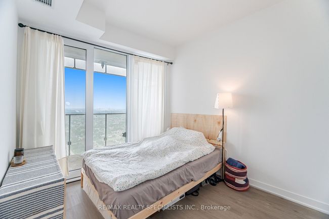 3308 - 3900 Confederation Pky, Condo with 1 bedrooms, 1 bathrooms and null parking in Mississauga ON | Image 9
