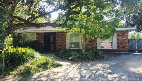 105 Parkbrook Cir, Slidell, LA, 70458-5115 | Card Image