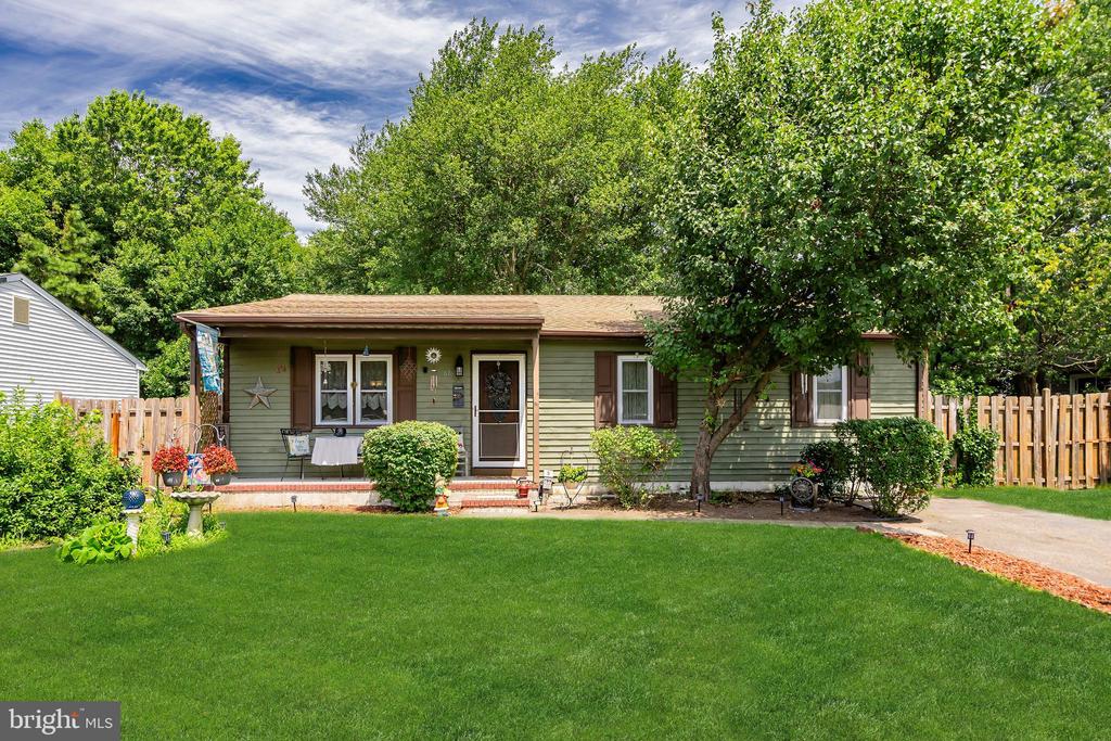 Hazelton Ave, Lanoka Harbor, NJ 08734