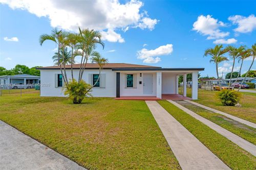 14401 Pierce St, Miami, FL, 33176-7521 | Card Image