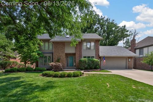 845 River Bend Dr, Rochester Hills, MI, 48307-2729 | Card Image