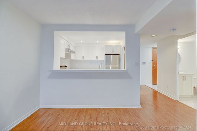 SPH107 - 28 Hollywood Ave, Condo with 1 bedrooms, 1 bathrooms and 1 parking in North York ON | Image 3