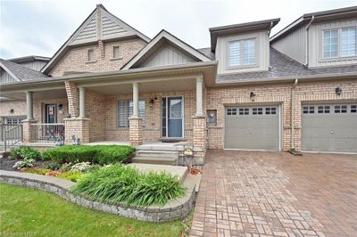 5 Lacorra Way, Townhouse with 2 bedrooms, 2 bathrooms and 2 parking in Brampton ON | Image 2