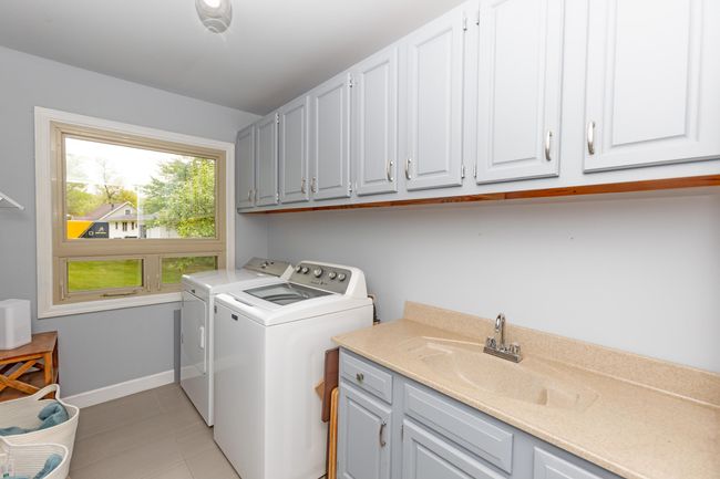 47233 County Road 380, House other with 5 bedrooms, 3 bathrooms and null parking in Grand Junction MI | Image 24