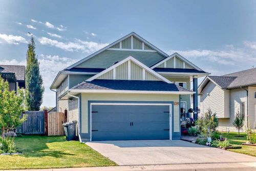 5821 62 Ave, Ponoka, AB, T4J0B2 | Card Image