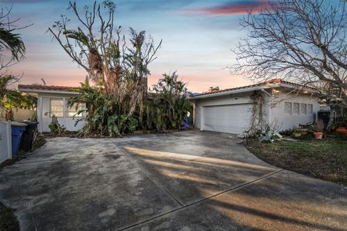 1836 Venetian Point Dr, Clearwater, FL, 33755-1752 | Card Image