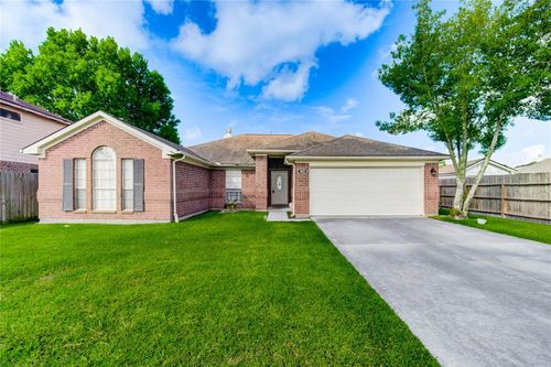 1602 Village Court Dr, Rosenberg, TX, 77471-6142 | Card Image