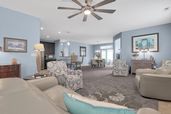159 Broadmoore Blvd, Condo with 3 bedrooms, 2 bathrooms and null parking in Pataskala OH | Image 9