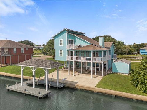 1200 Waterways Dr, Crystal Beach, TX, 77650-3420 | Card Image