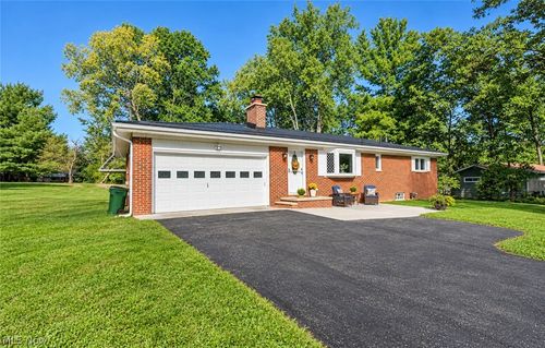 9018 Lowell Ln, Northfield, OH, 44067-2642 | Card Image