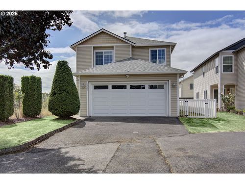 8204 Ne 21st Pl, Vancouver, WA, 98665-9807 | Card Image