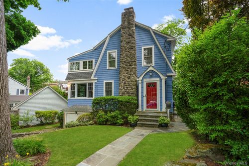 683 Forest Ave, Mamaroneck, NY, 10543-4414 | Card Image