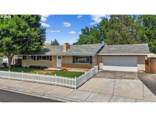 4349 Sw Quinney Ave, Pendleton, OR, 97801 | Card Image