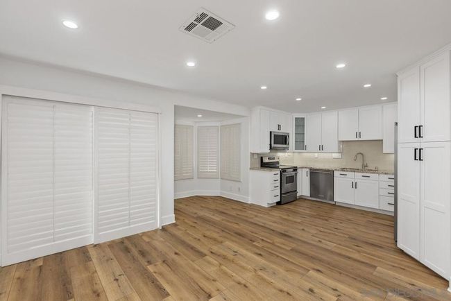 UNIT-64 - 4353 Nobel Dr, Townhouse with 3 bedrooms, 3 bathrooms and 2 parking in San Diego CA | Image 8