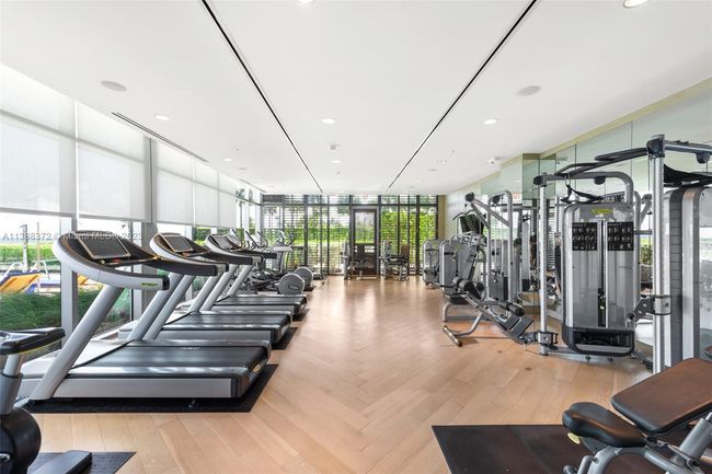 UNIT-1002S - 360 Ocean Dr, Condo with 4 bedrooms, 6 bathrooms and null parking in Key Biscayne FL | Image 64