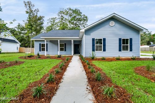 97 Salkehatchie Rd, Yemassee, SC, 29945-3302 | Card Image