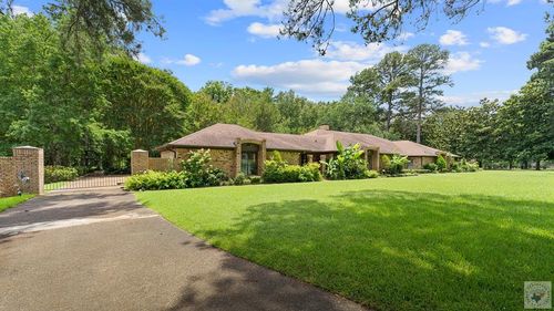 12 Knotty Pine St, Texarkana, TX, 75503-1106 | Card Image