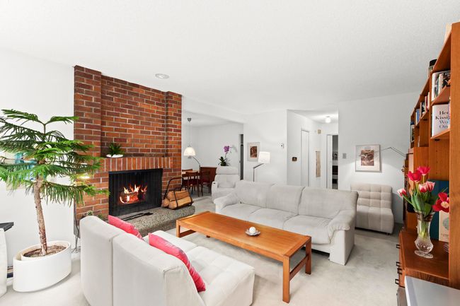 856 Frederick Rd, Townhouse with 4 bedrooms, 3 bathrooms and 2 parking in North Vancouver BC | Image 8