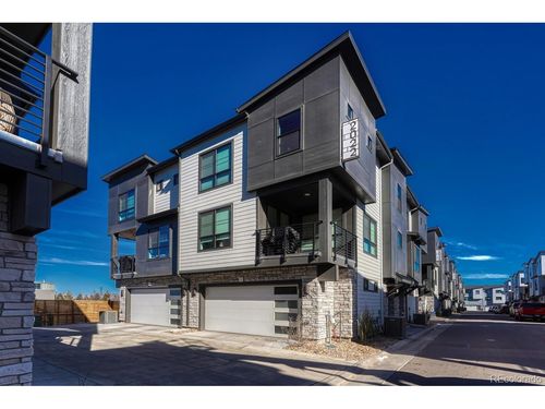 4-2022 S Holly St, Denver, CO, 80222-4940 | Card Image