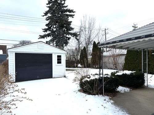 7218 Superior, Center Line, MI, 48015-1038 | Card Image